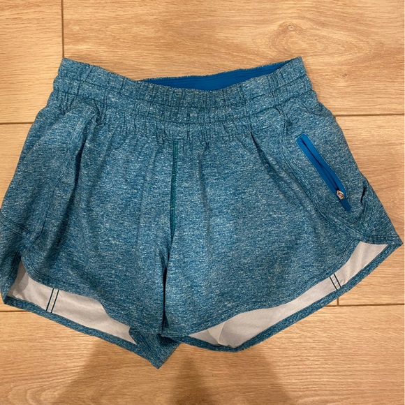 COPY - Lululemon Hotty Hot High Rise Short Size 6 Teal Color - Picture 1 of 3